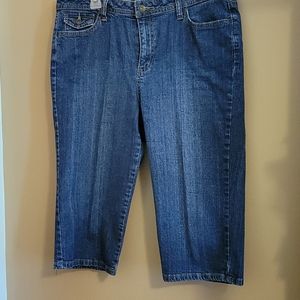 2/$20 stretch jean capris sz12